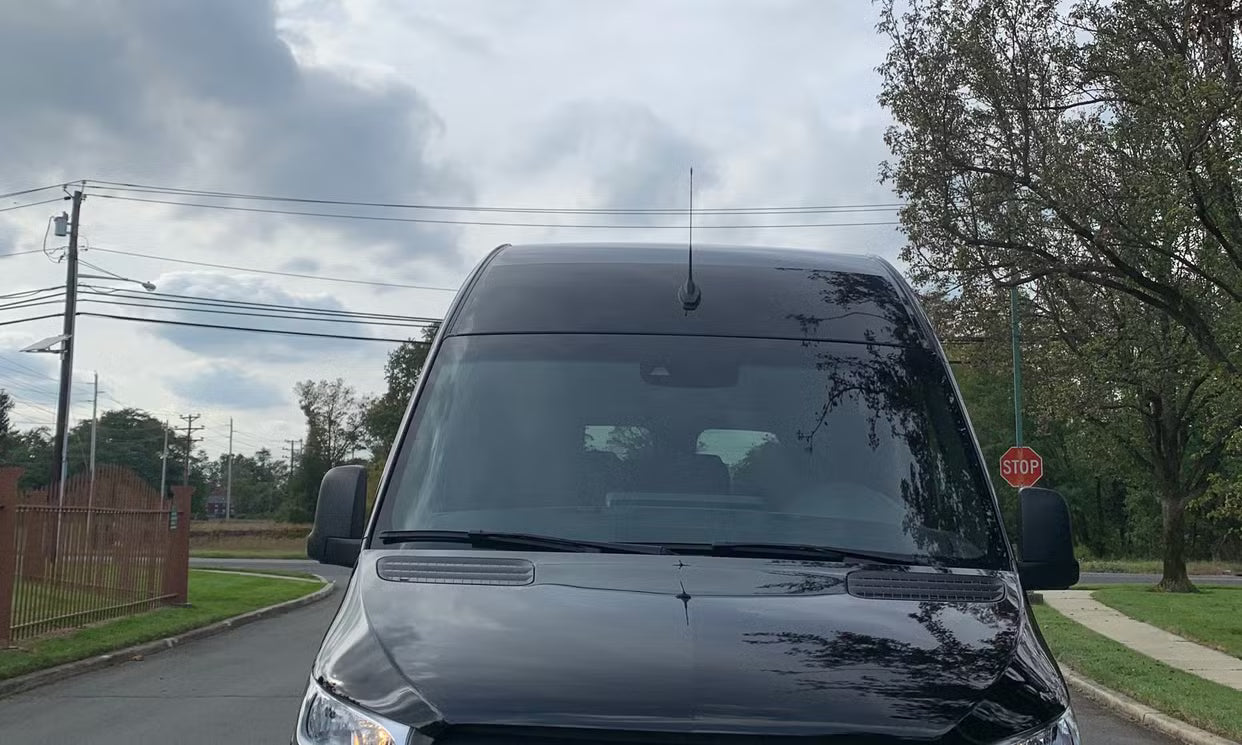 Mercedes-Benz Sprinter 12 Passenger 2023
