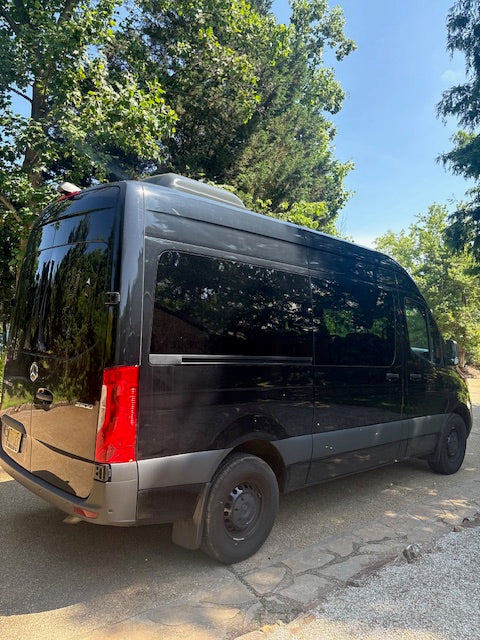 Mercedes-Benz Sprinter 12 Passenger 2025