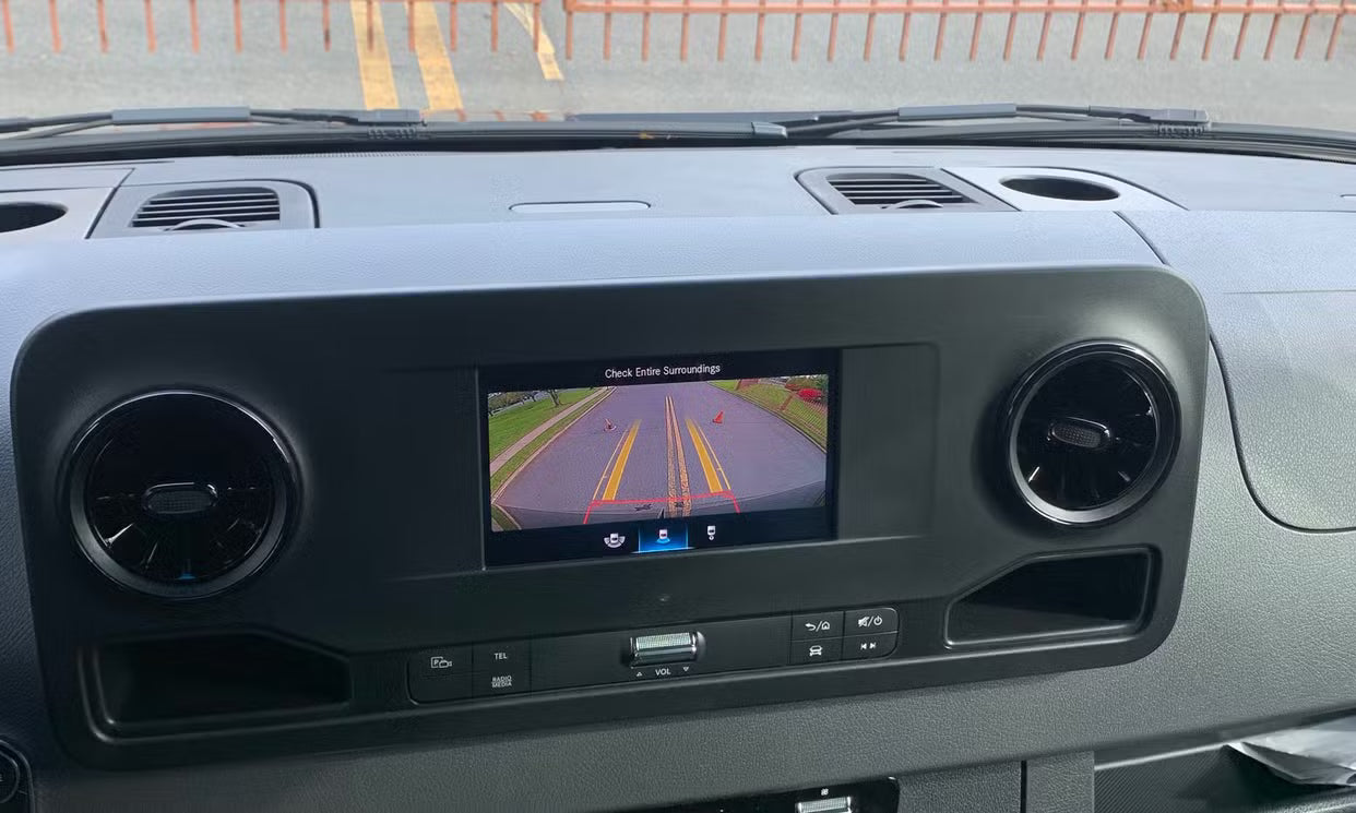 Mercedes-Benz Sprinter 12 Passenger 2023