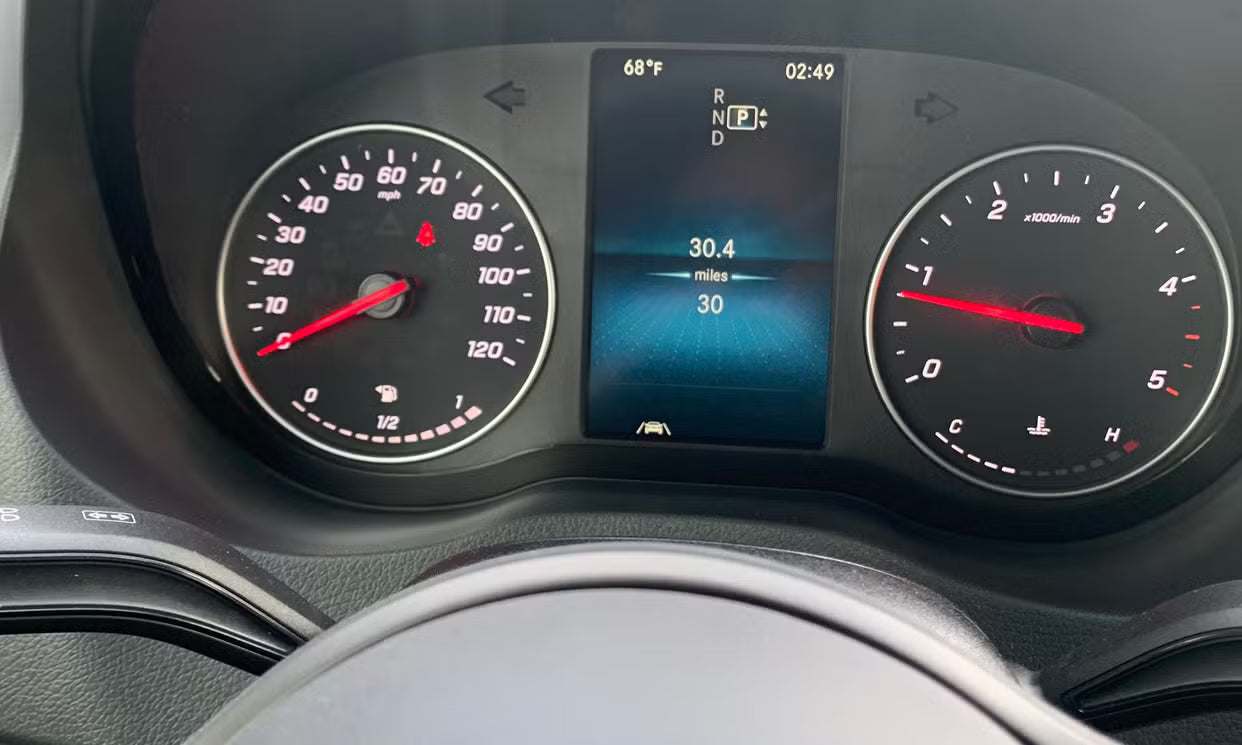Mercedes-Benz Sprinter 12 Passenger 2023