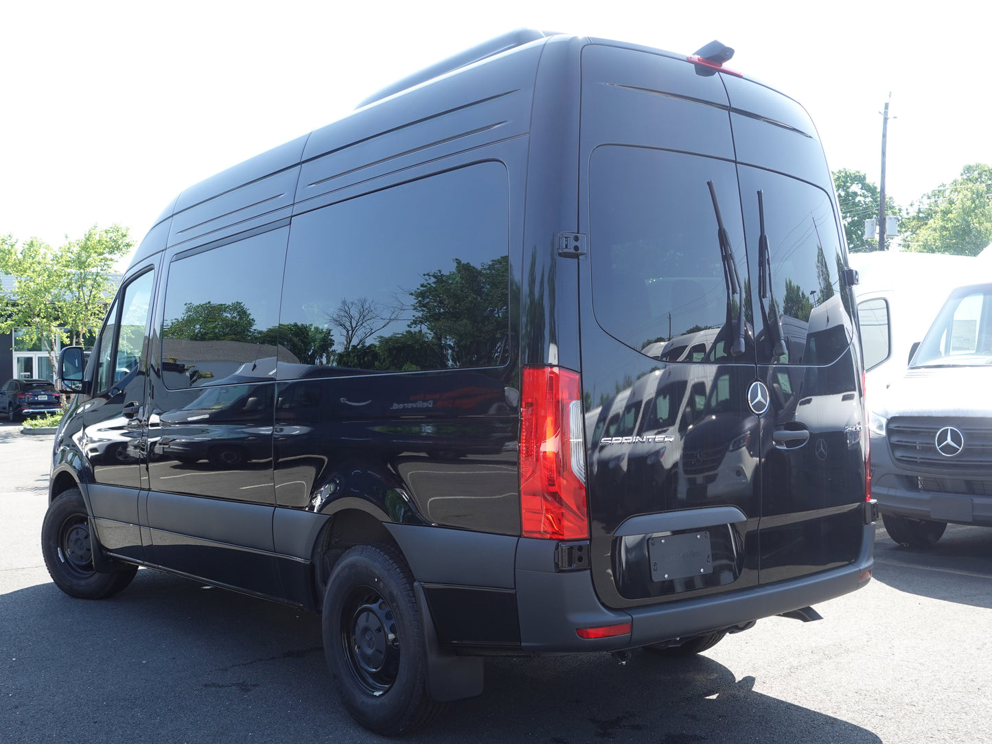 Mercedes-Benz Sprinter 15 Passenger 2025