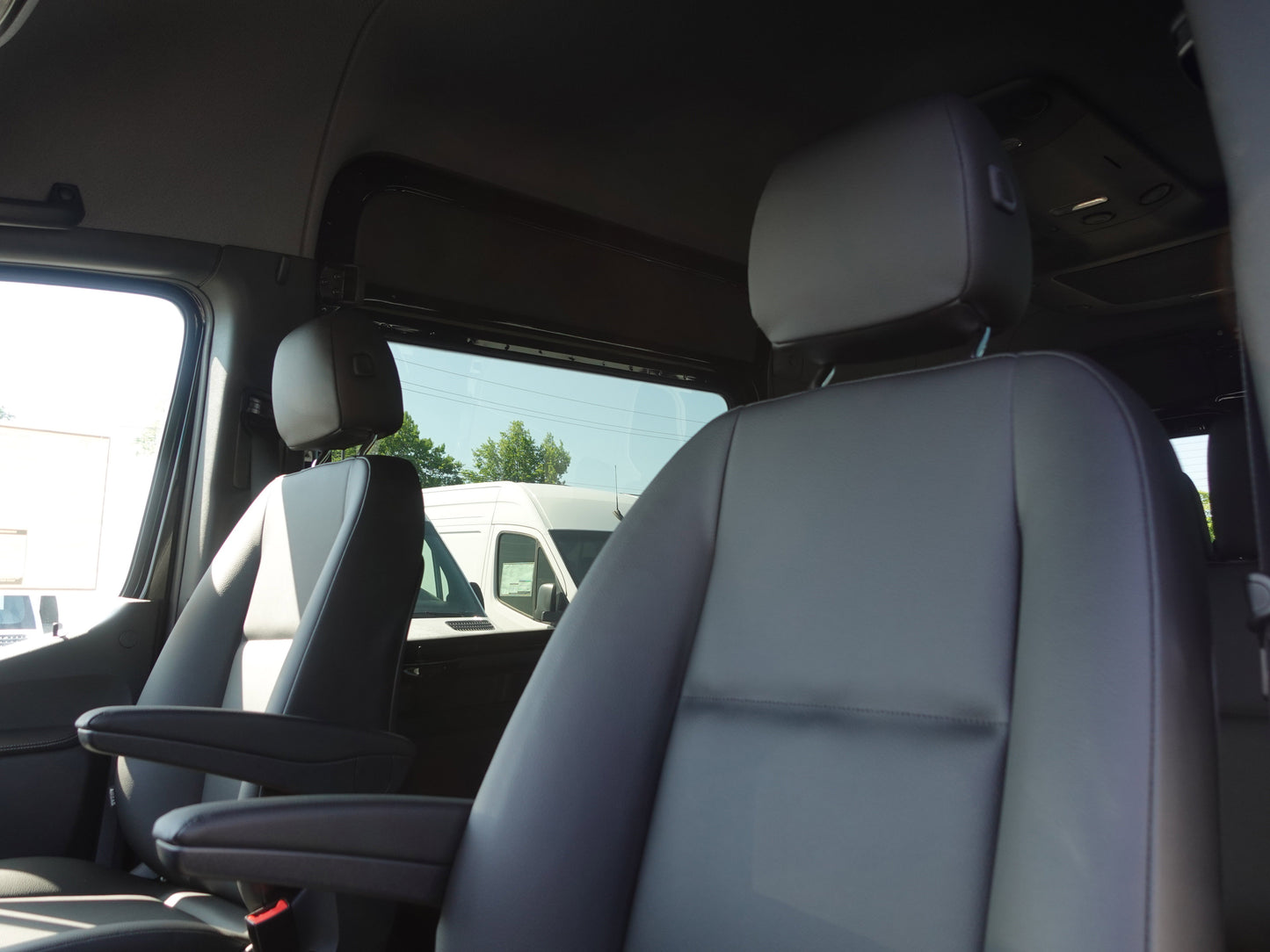 Mercedes-Benz Sprinter 15 Passenger 2025